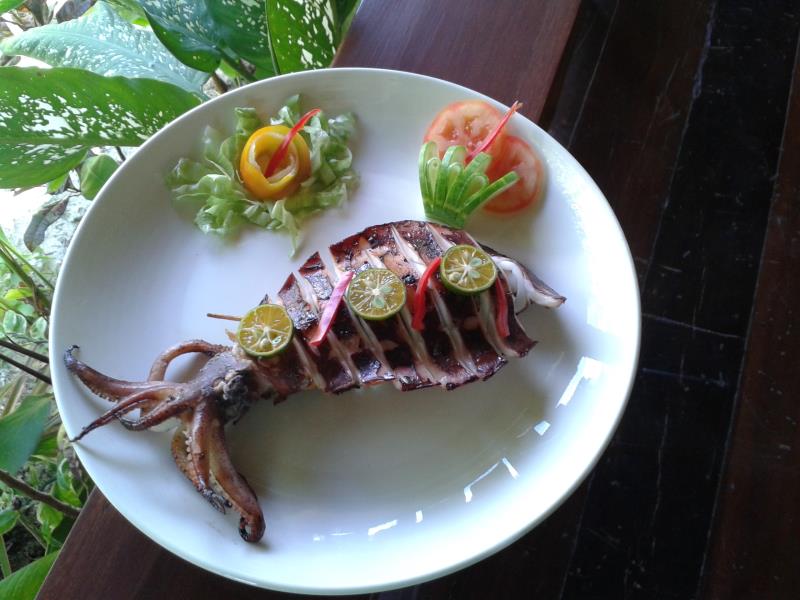 Laluna Island Resort