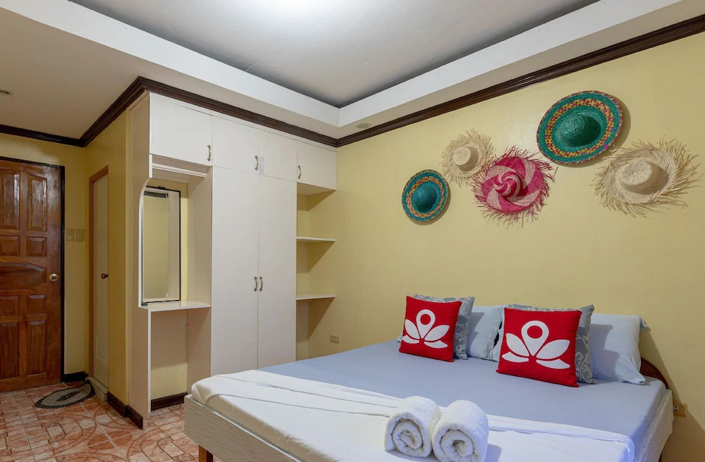 LH Bri Lodge Siargao by ZEN Rooms
