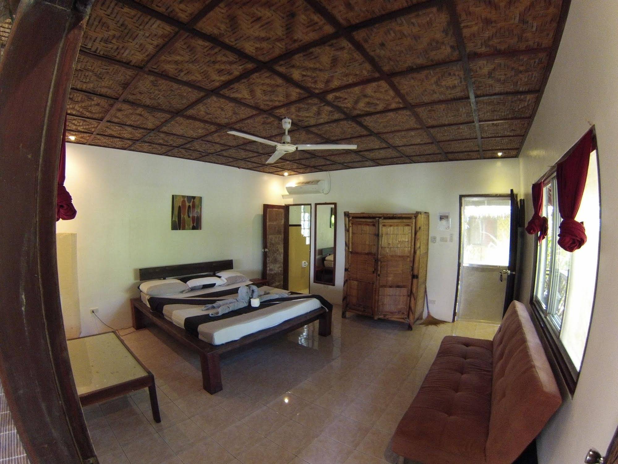 Siargao Inn Beach Resort