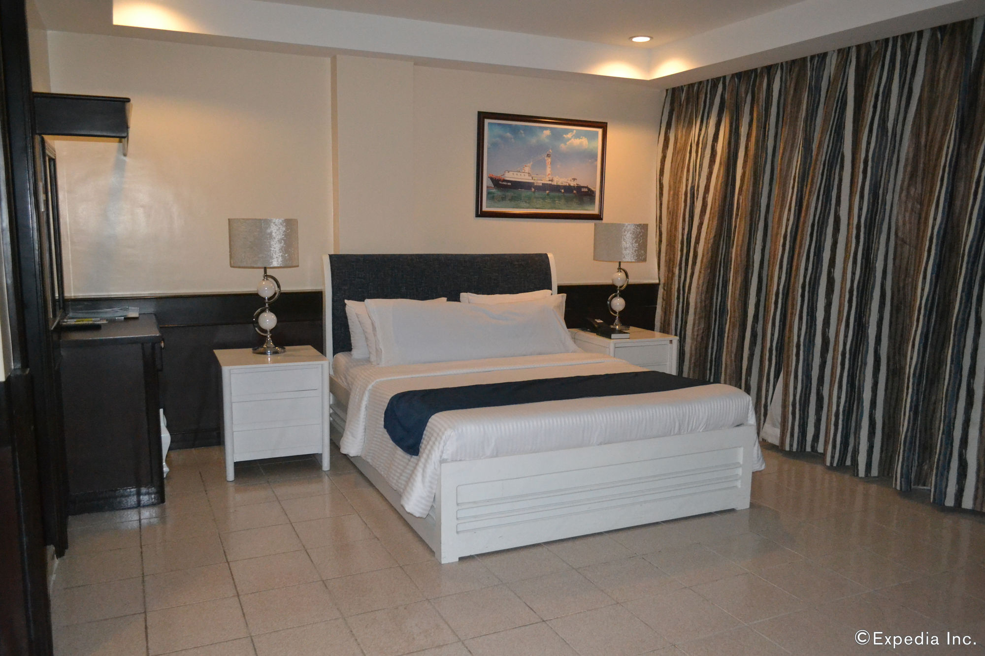 Anchor Hotel