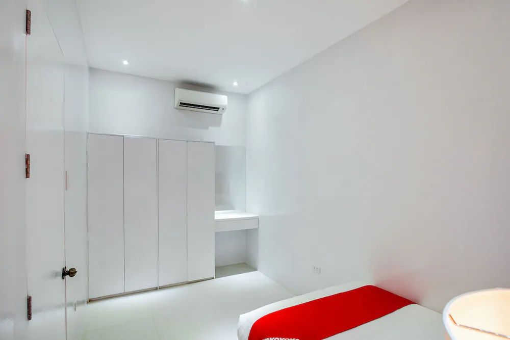 Casa Mia Hotel Suites by OYO Rooms