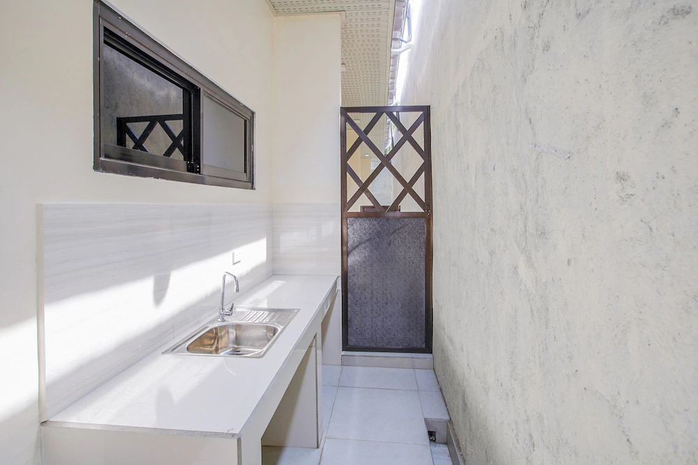 Casa Mia Hotel Suites by OYO Rooms