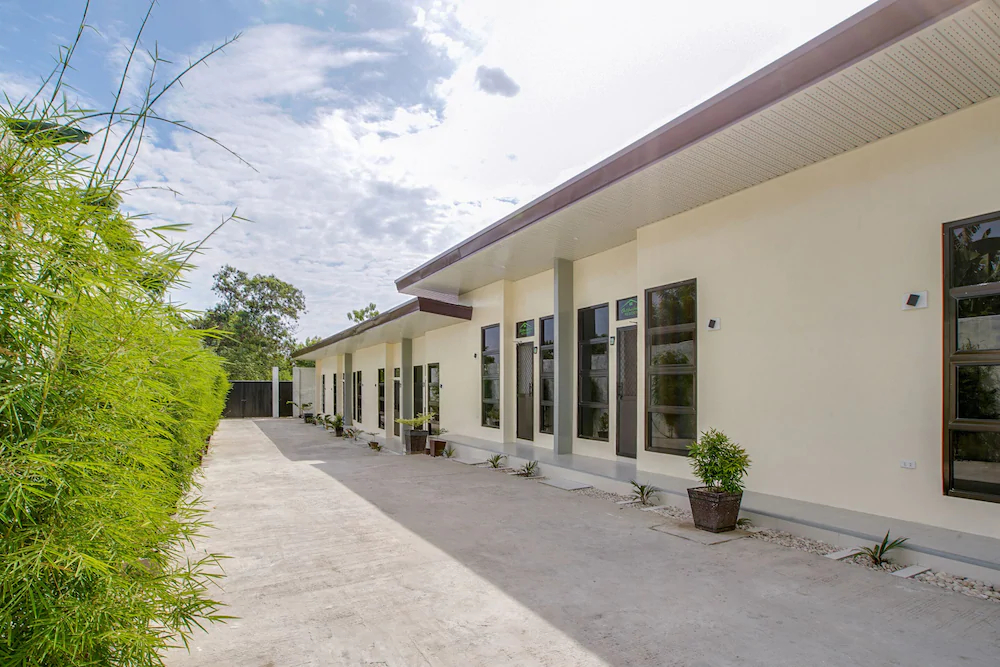 Casa Mia Hotel Suites by OYO Rooms
