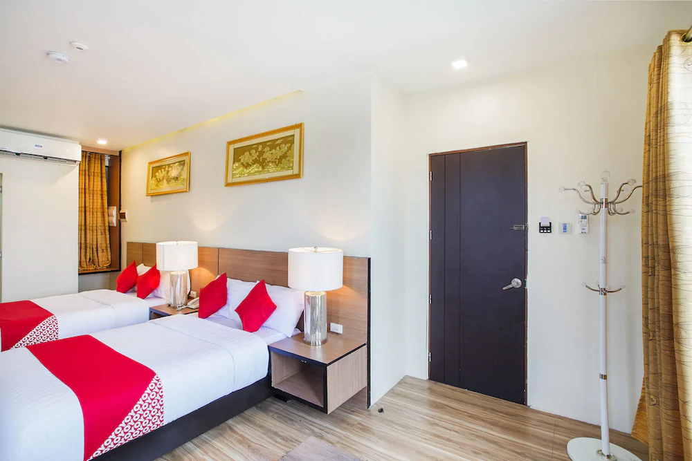 Casa Mia Hotel Suites by OYO Rooms