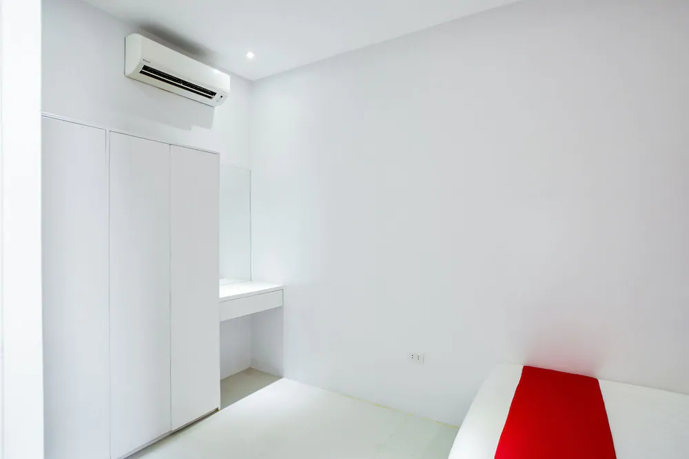 Casa Mia Hotel Suites by OYO Rooms