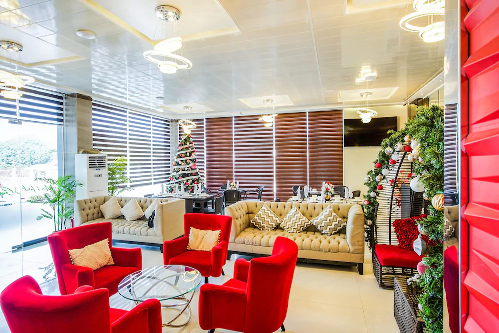 Casa Mia Hotel Suites by OYO Rooms