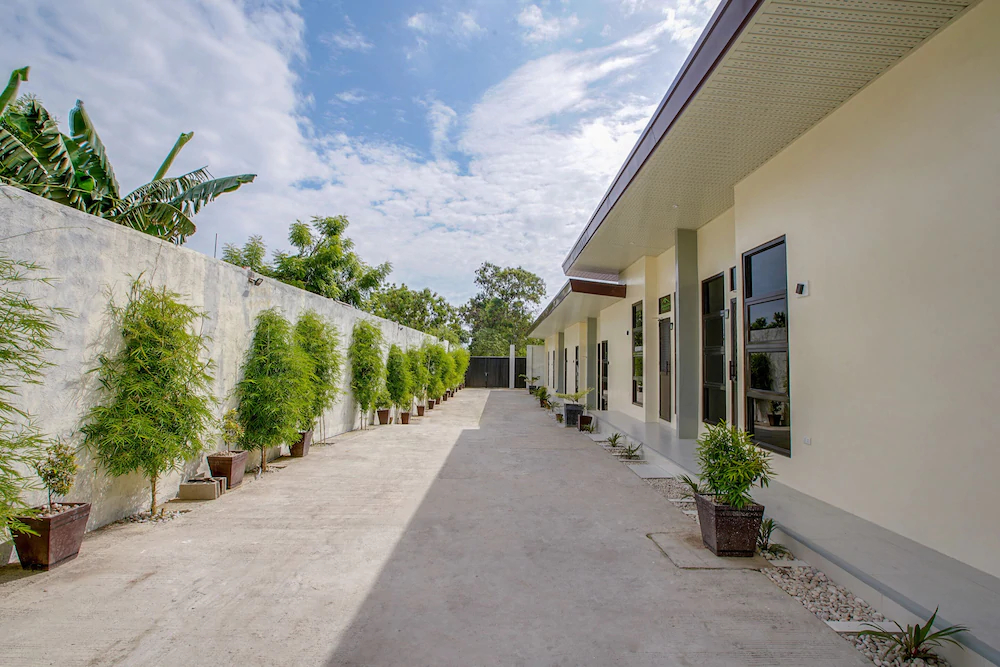 Casa Mia Hotel Suites by OYO Rooms