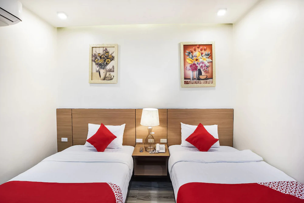 Casa Mia Hotel Suites by OYO Rooms
