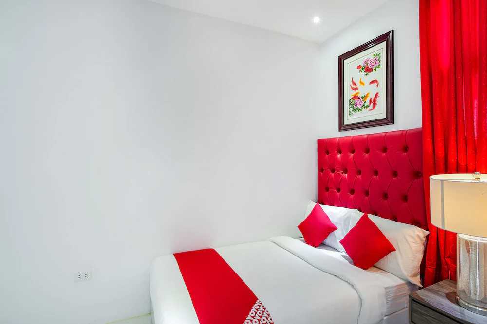 Casa Mia Hotel Suites by OYO Rooms