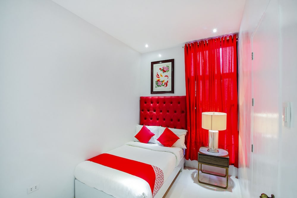 Casa Mia Hotel Suites by OYO Rooms