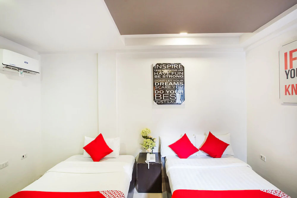 Casa Mia Hotel Suites by OYO Rooms