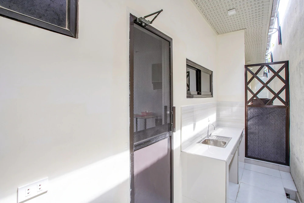 Casa Mia Hotel Suites by OYO Rooms