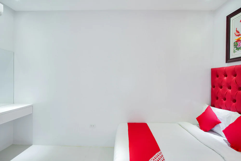 Casa Mia Hotel Suites by OYO Rooms
