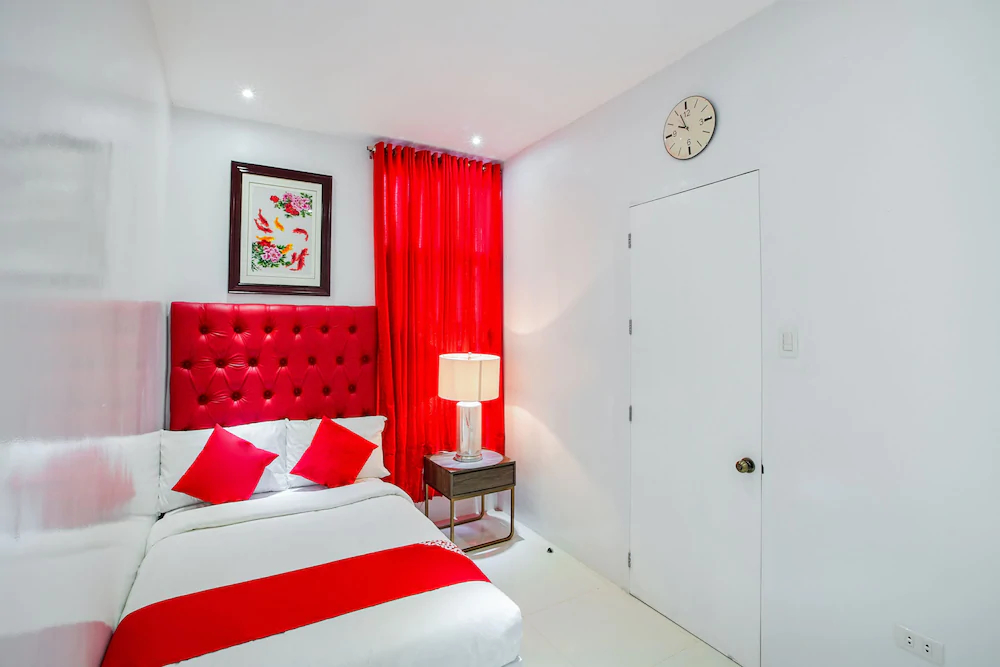 Casa Mia Hotel Suites by OYO Rooms