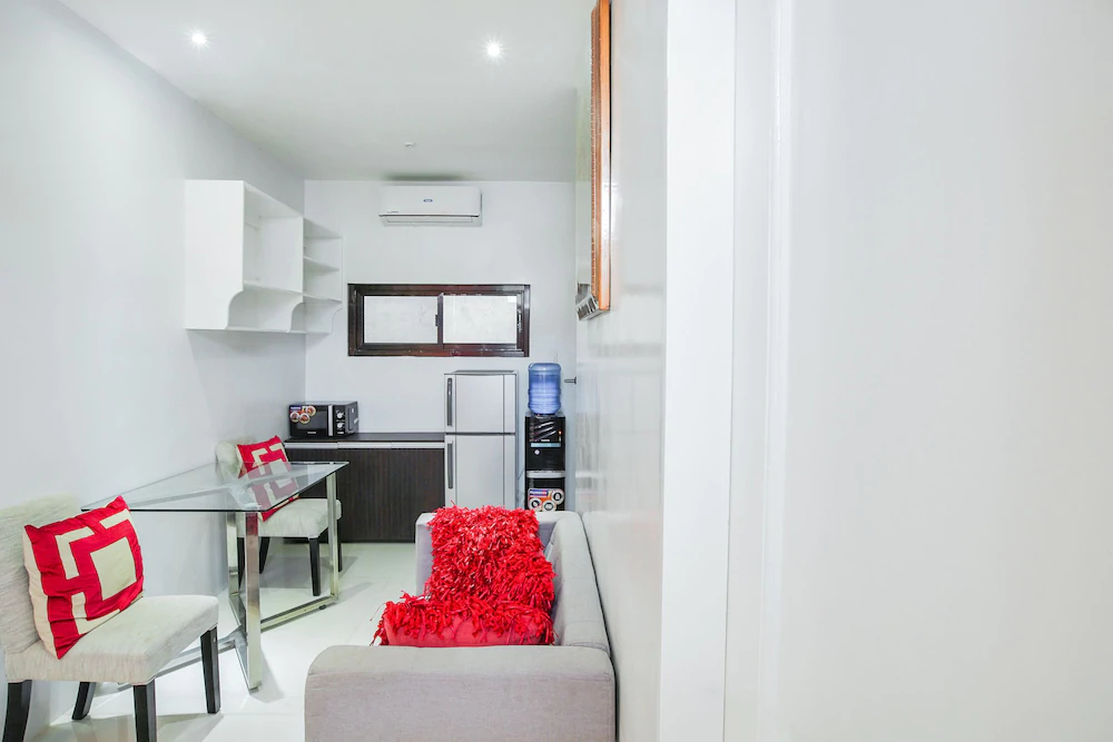 Casa Mia Hotel Suites by OYO Rooms