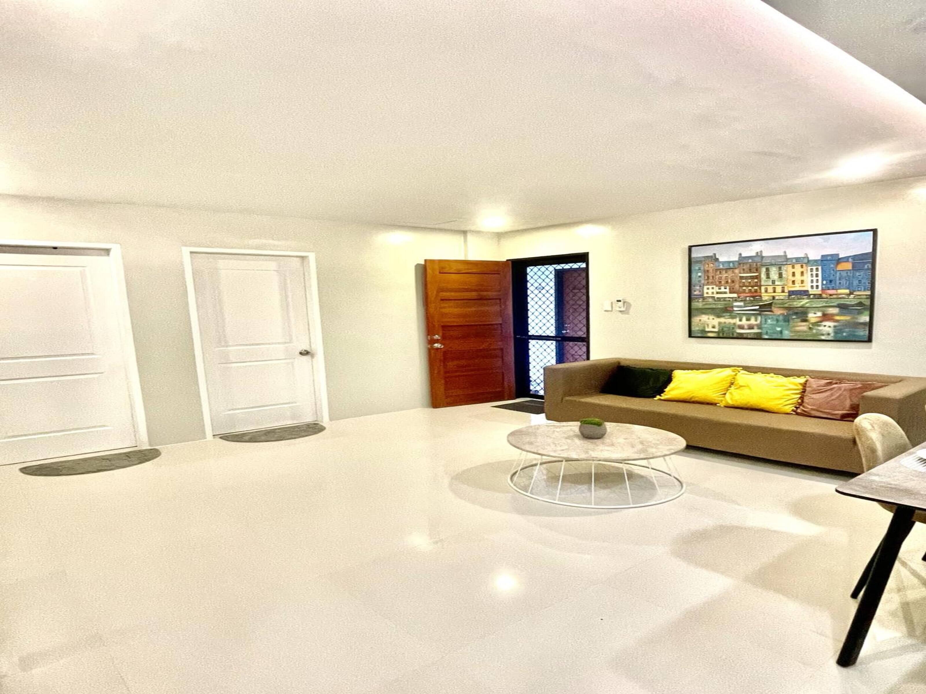 C Residences by Oyo Rooms