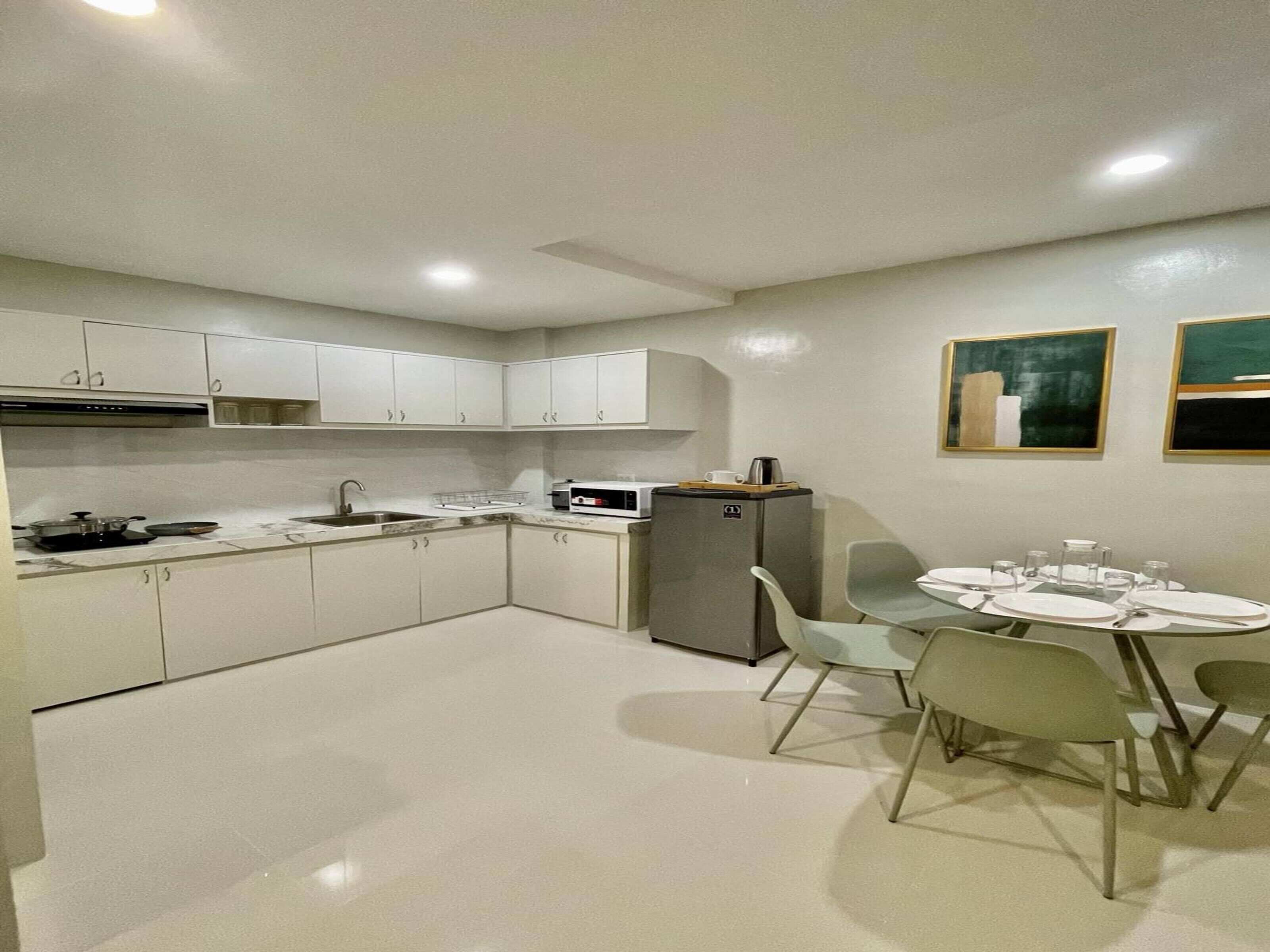 C Residences by Oyo Rooms