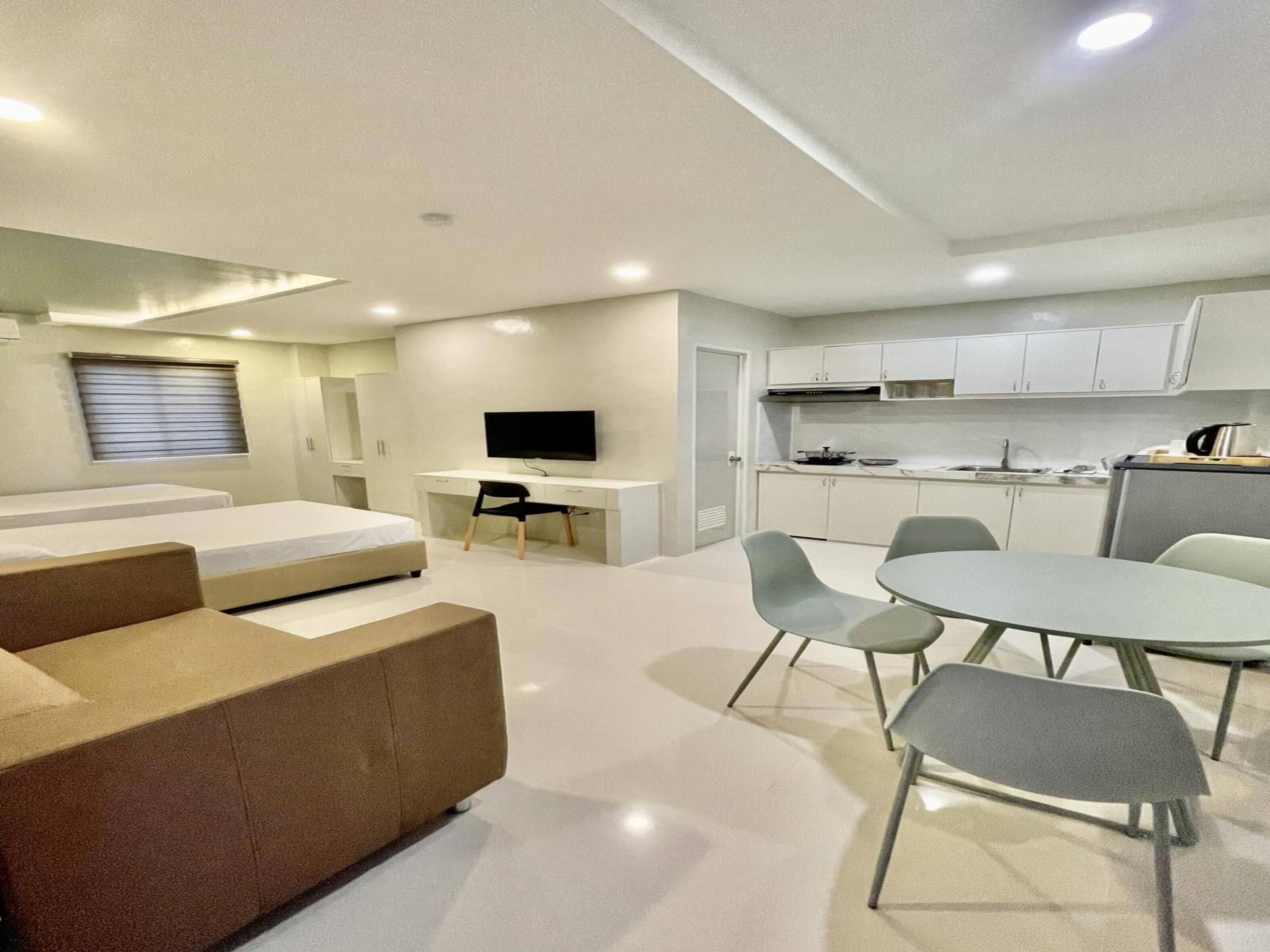 C Residences by Oyo Rooms