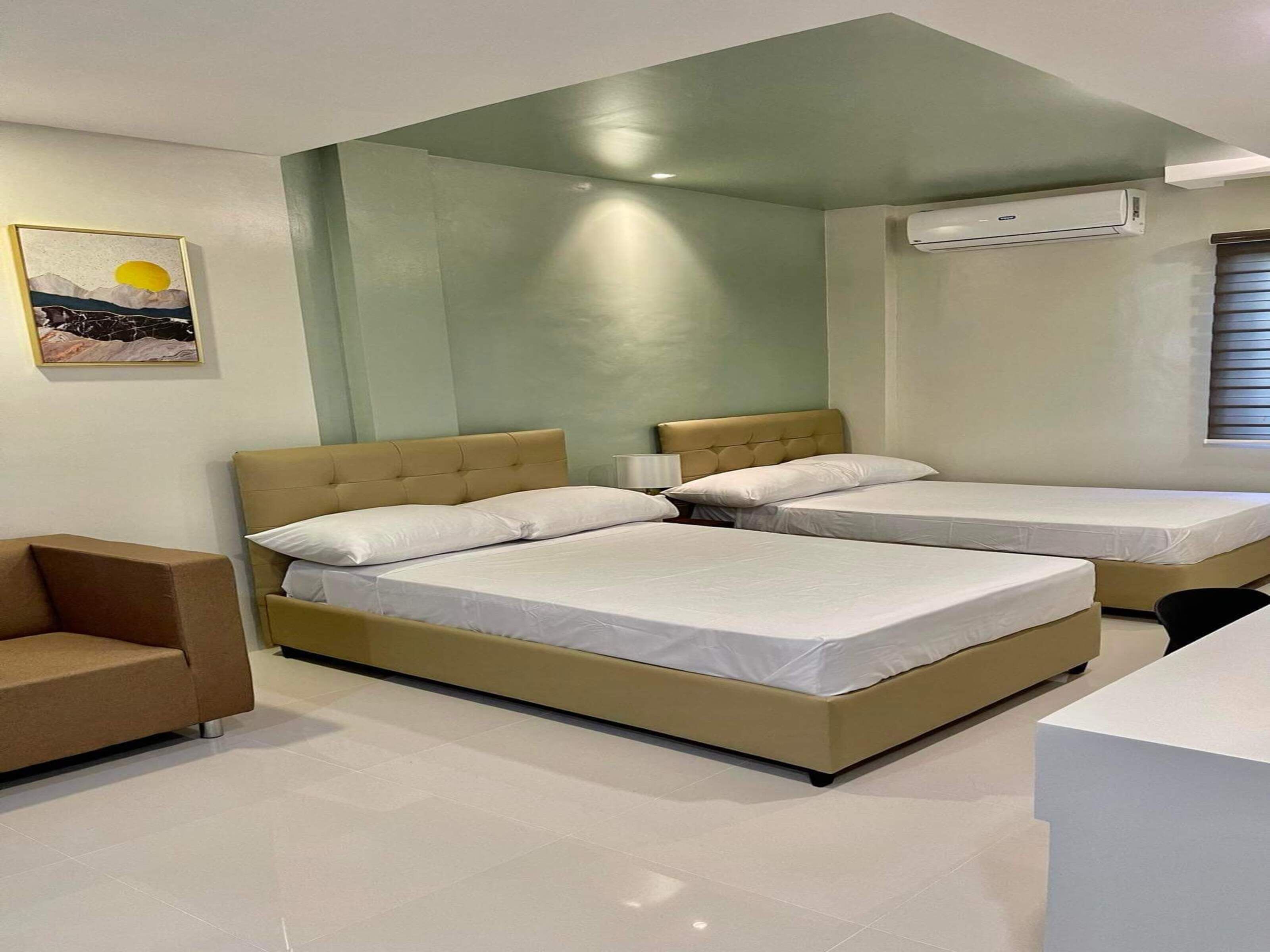 C Residences by Oyo Rooms