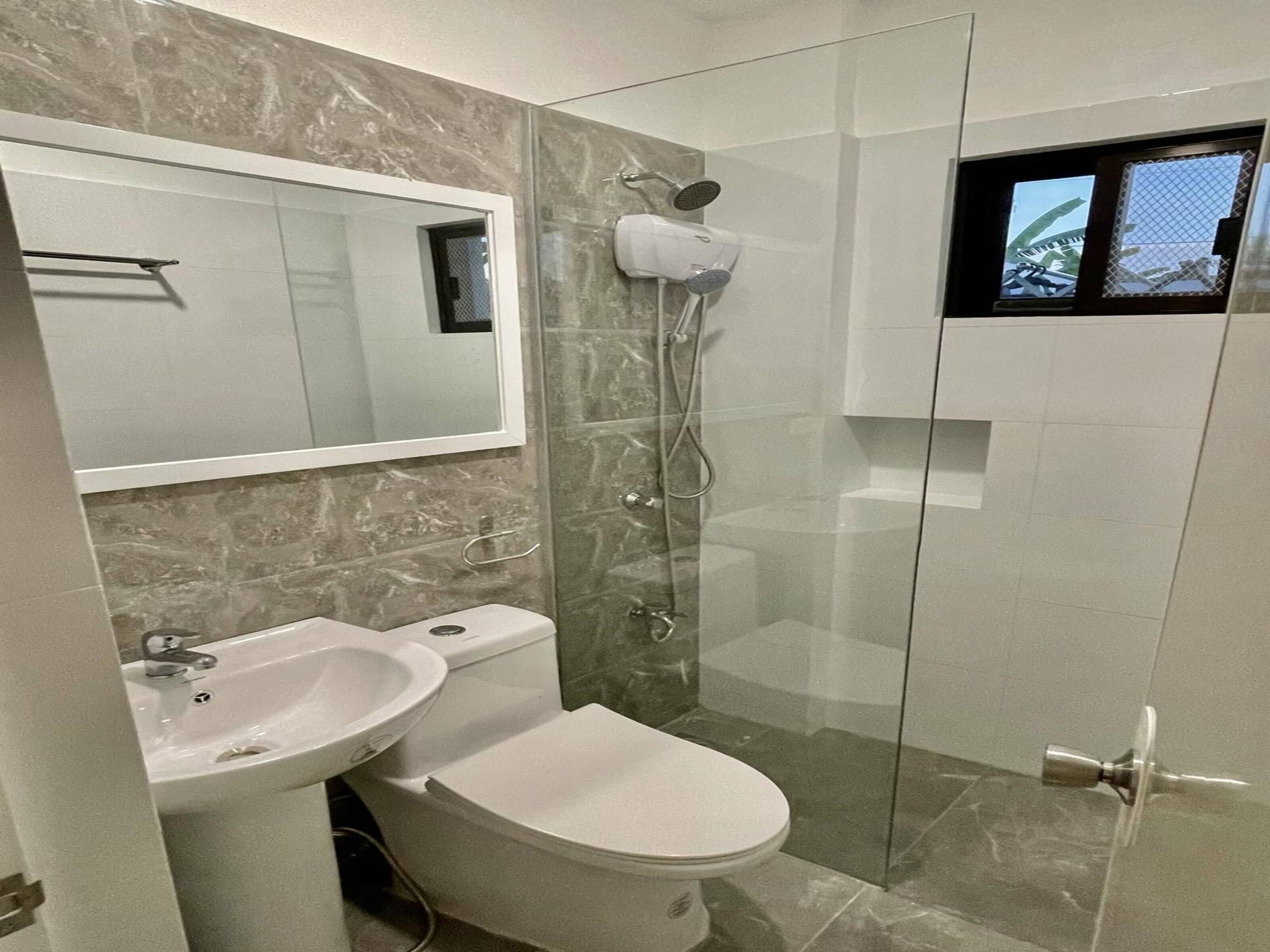 C Residences by Oyo Rooms