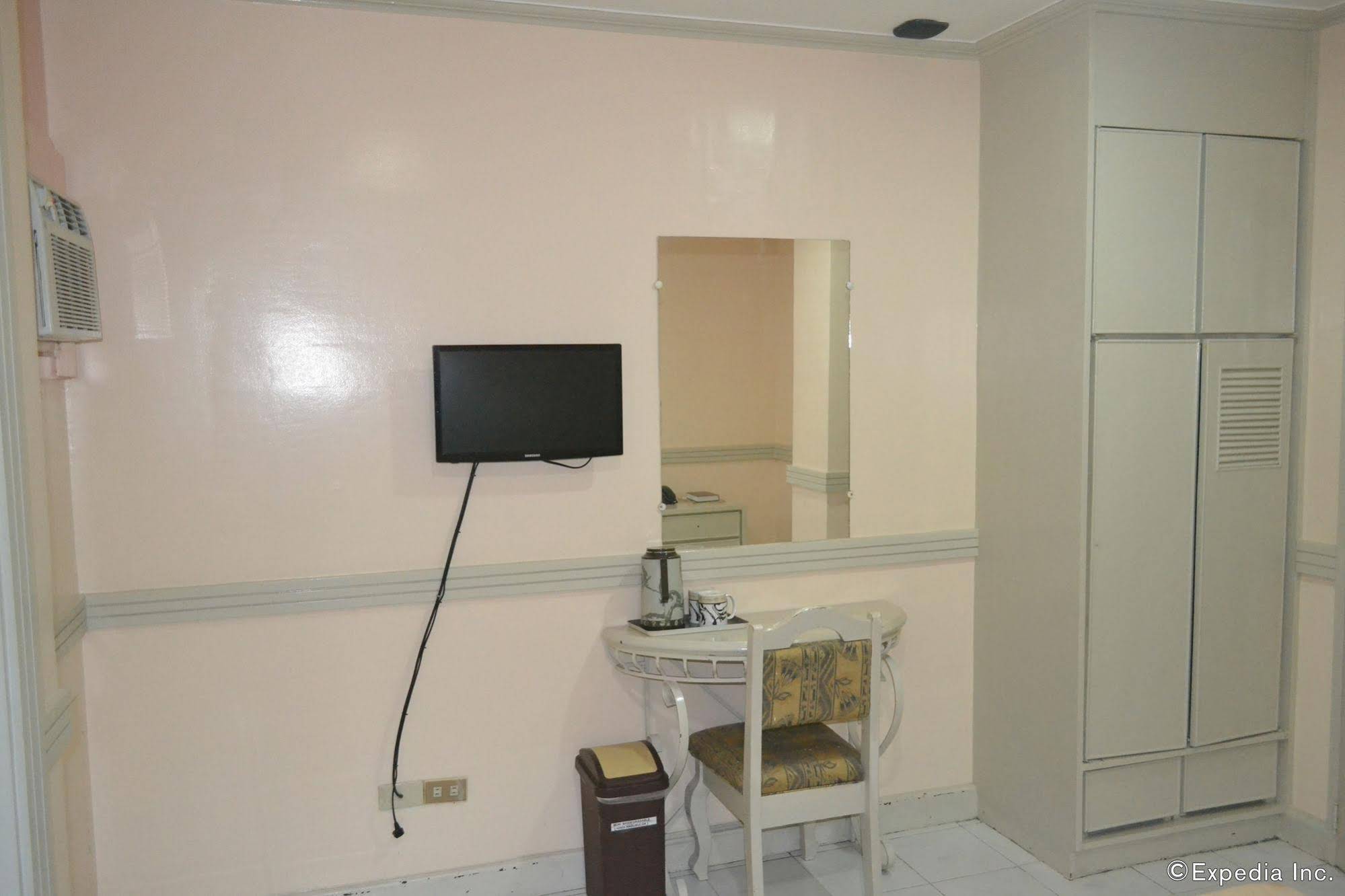Dolores Hotel