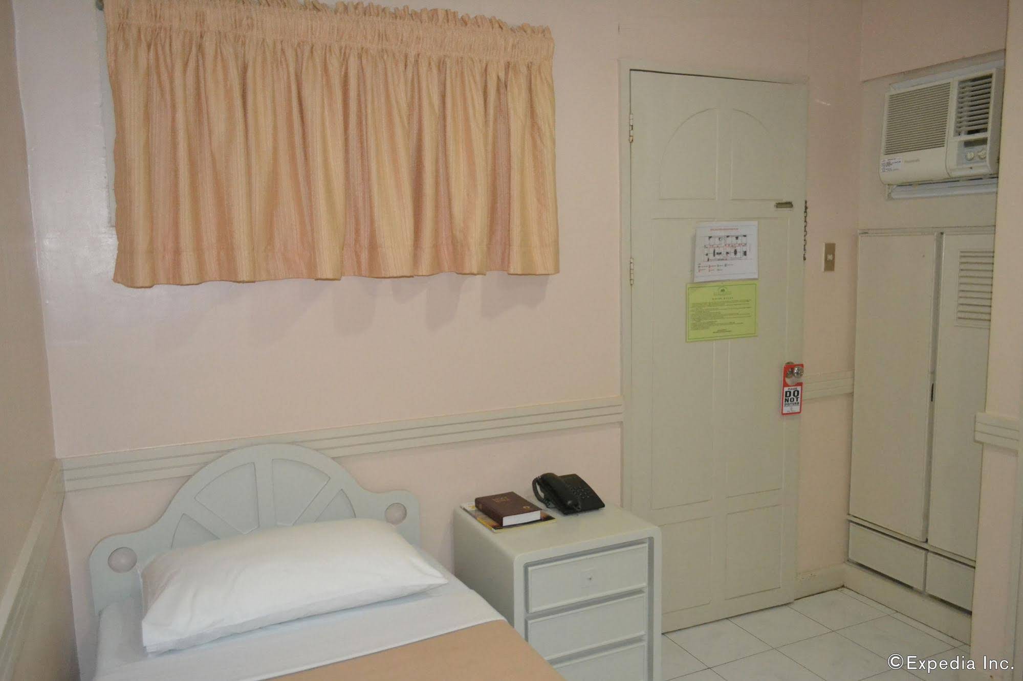 Dolores Hotel