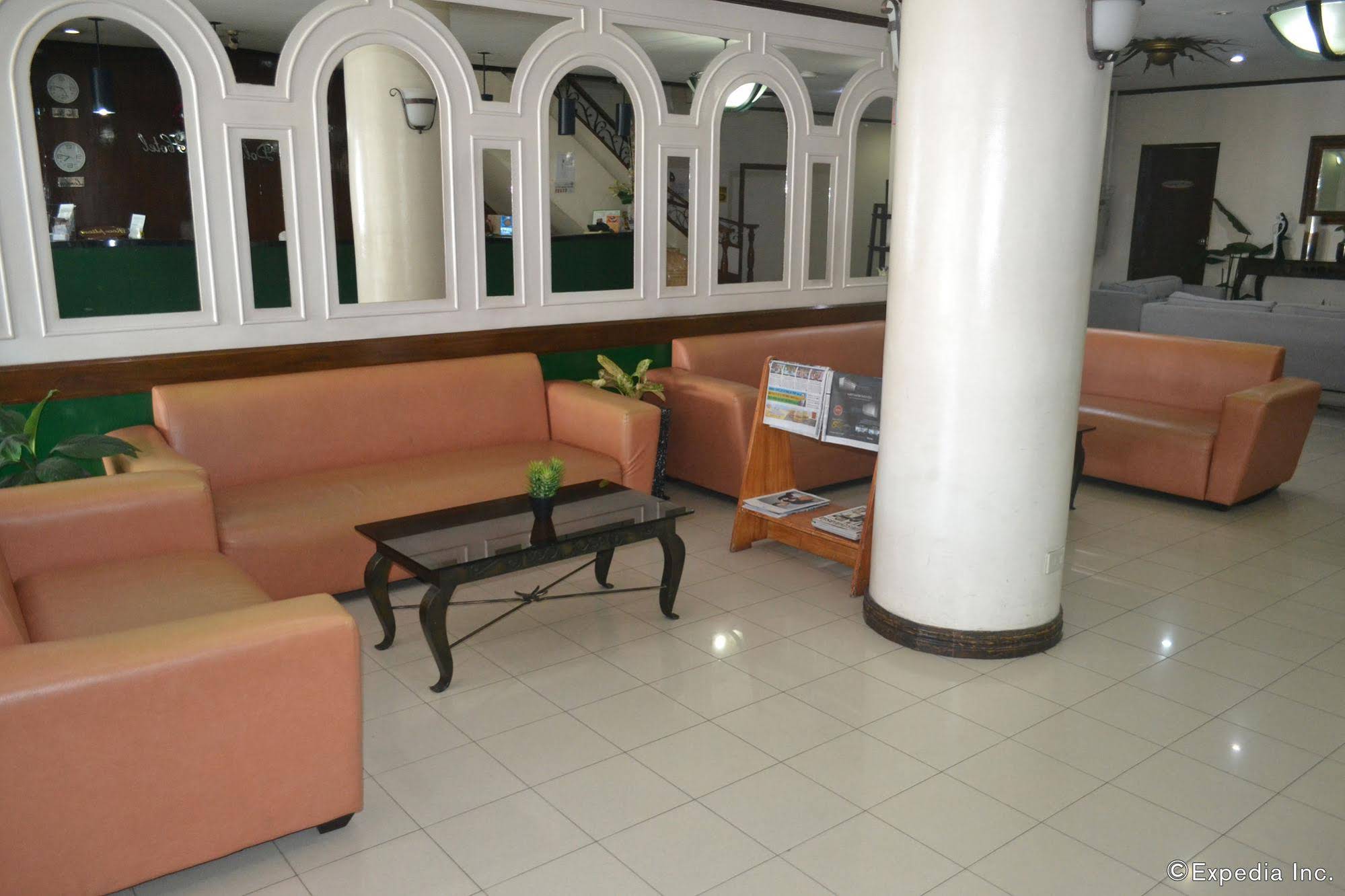 Dolores Hotel
