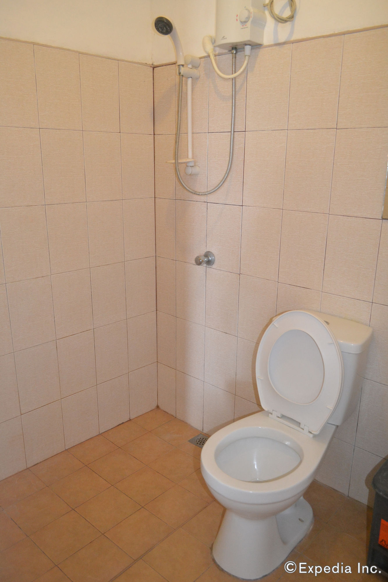 Dolyn Suites