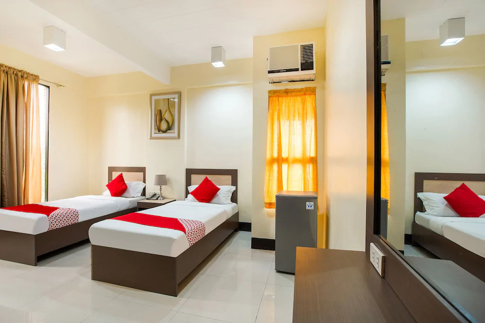 Driggs Suites by OYO Rooms