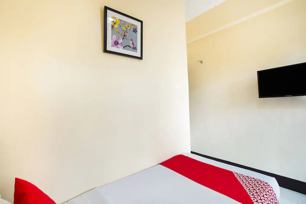 Driggs Suites by OYO Rooms