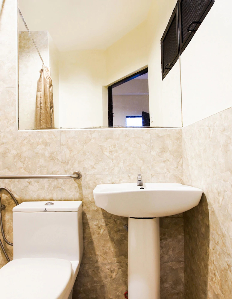 Driggs Suites by OYO Rooms