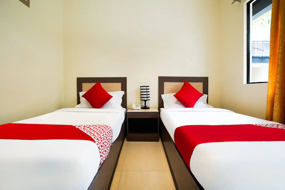 Driggs Suites by OYO Rooms