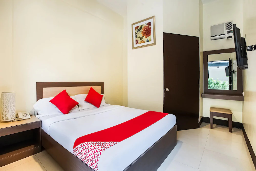 Driggs Suites by OYO Rooms