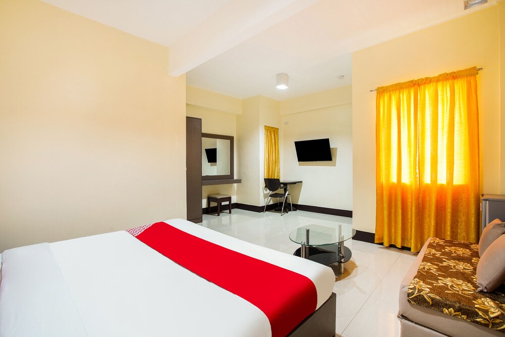 Driggs Suites by OYO Rooms
