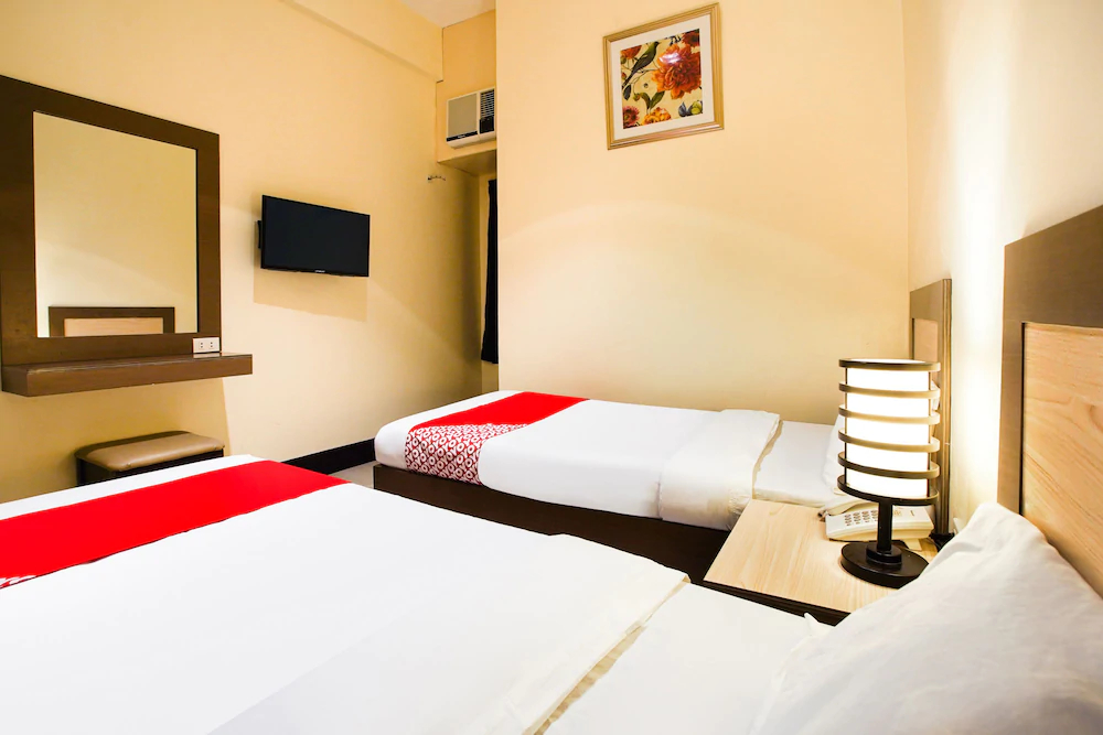 Driggs Suites by OYO Rooms