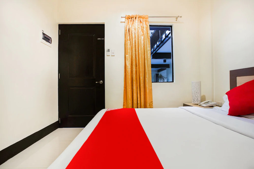 Driggs Suites by OYO Rooms