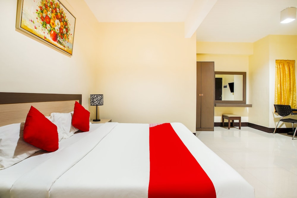 Driggs Suites by OYO Rooms