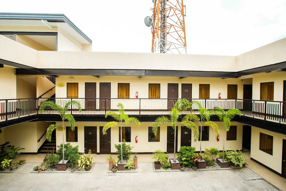 Driggs Suites by OYO Rooms