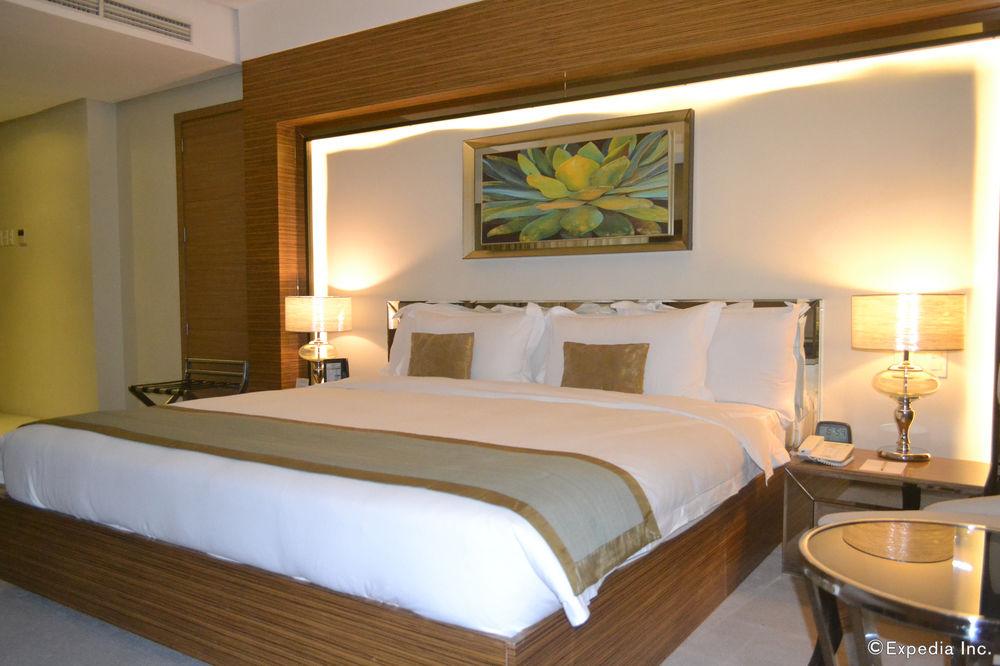 Greenleaf Hotel