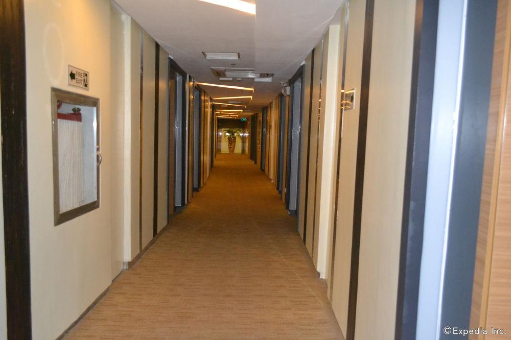 Greenleaf Hotel