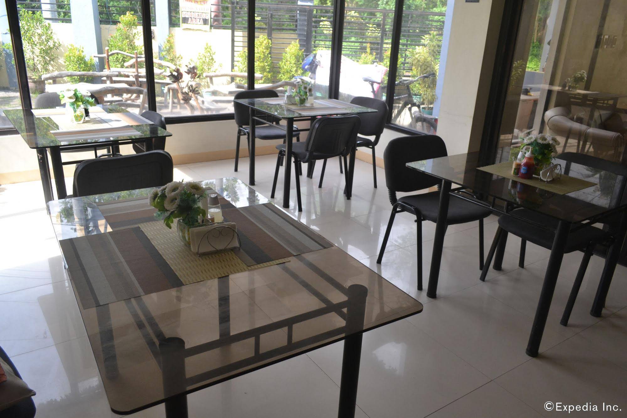 Luxor One Traveler Inn Gensan