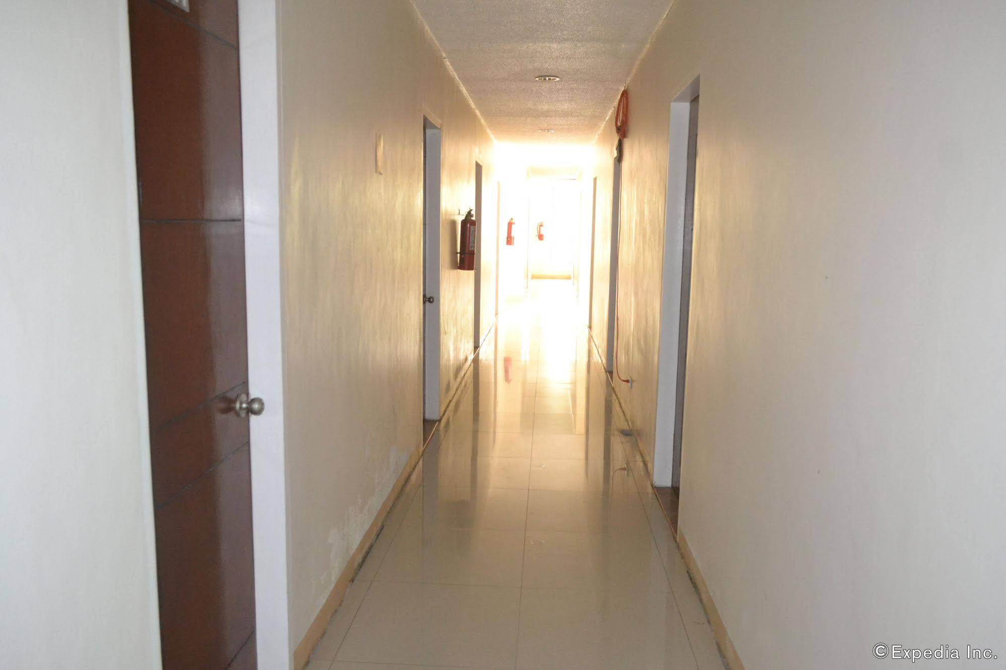 Luxor One Traveler Inn Gensan