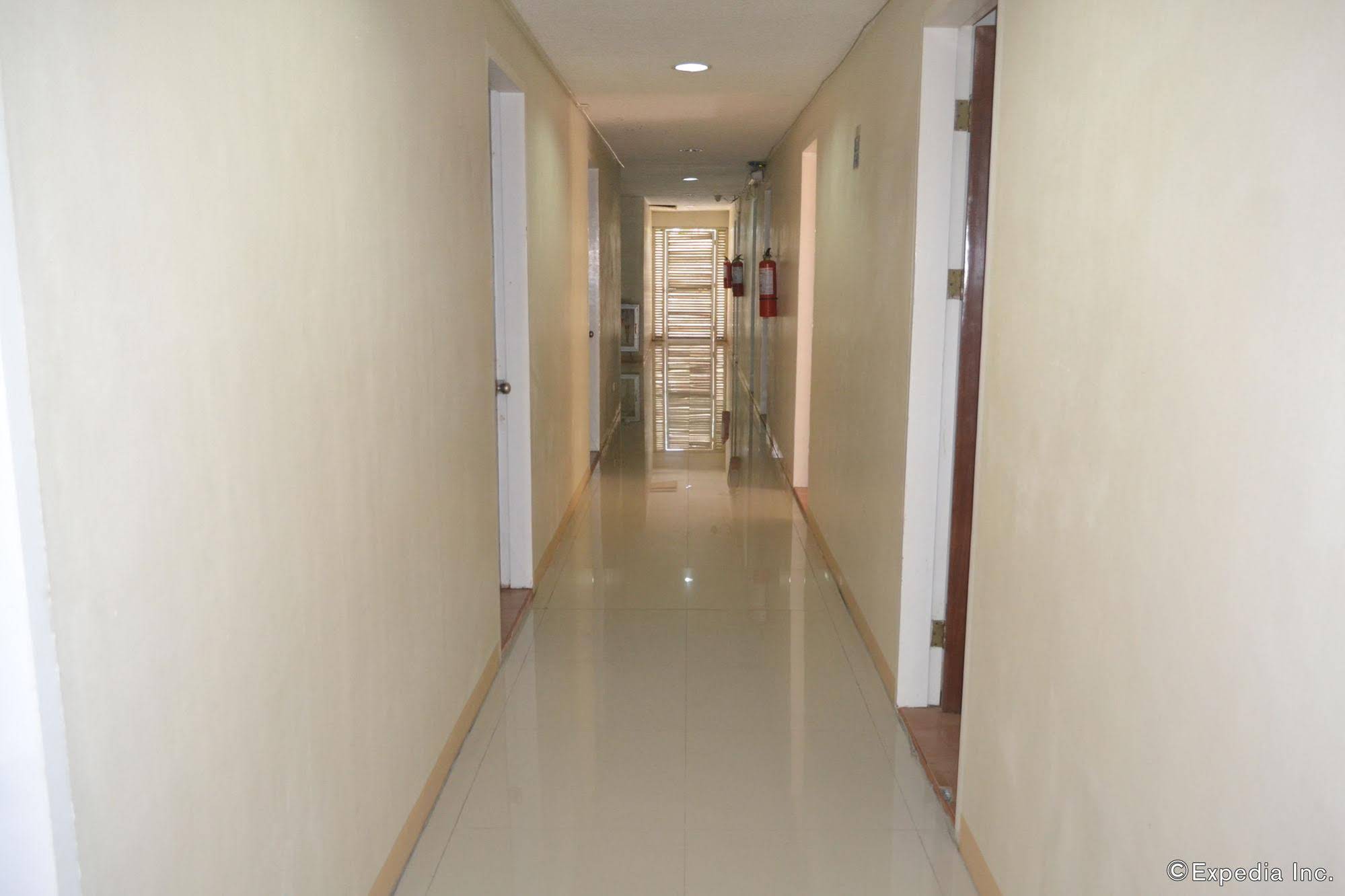 Luxor One Traveler Inn Gensan