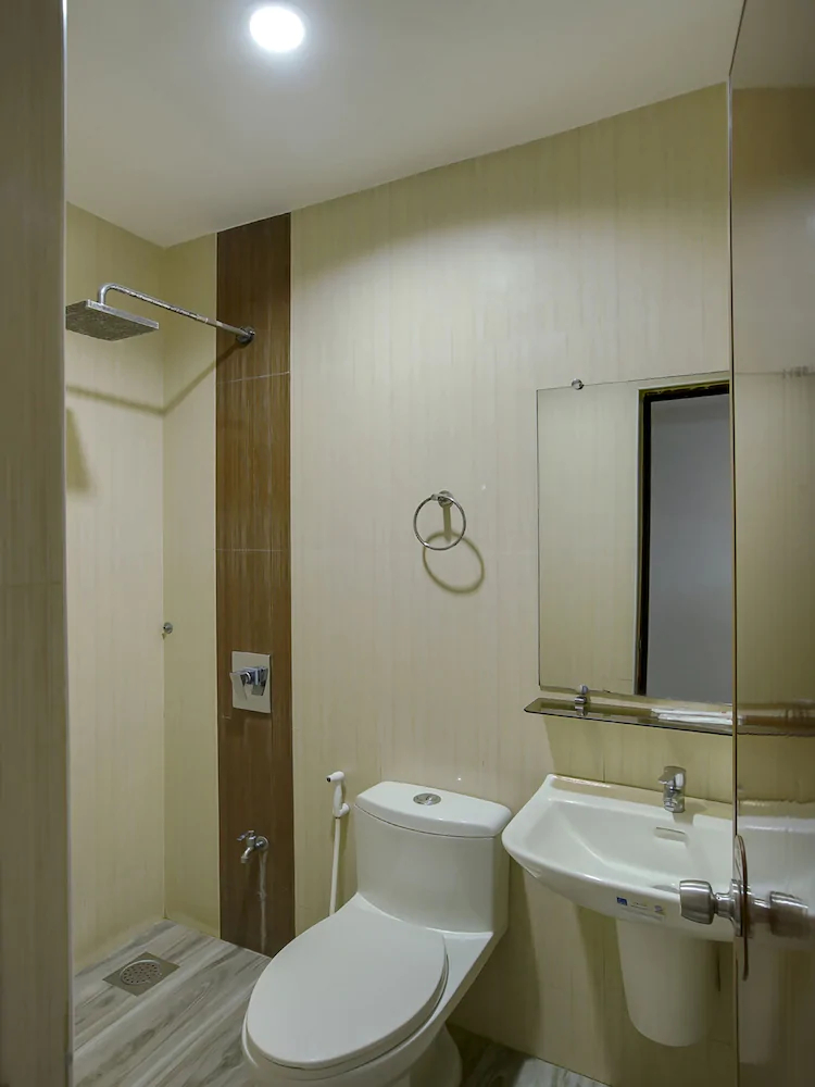 Offshore Hotel by OYO Rooms