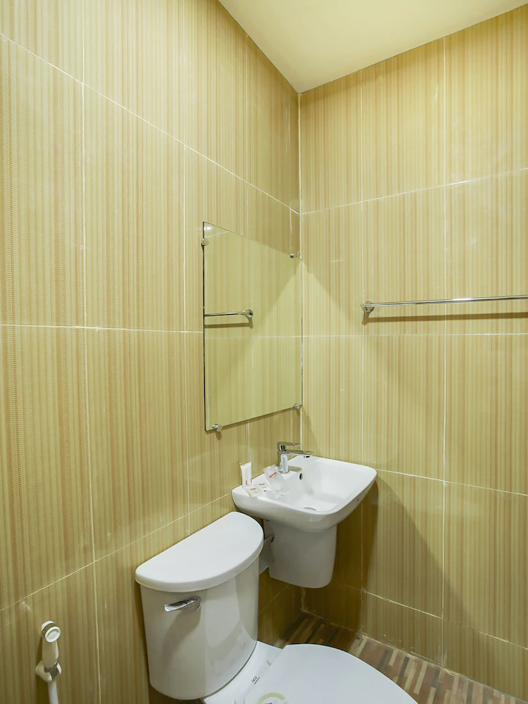 Offshore Hotel by OYO Rooms