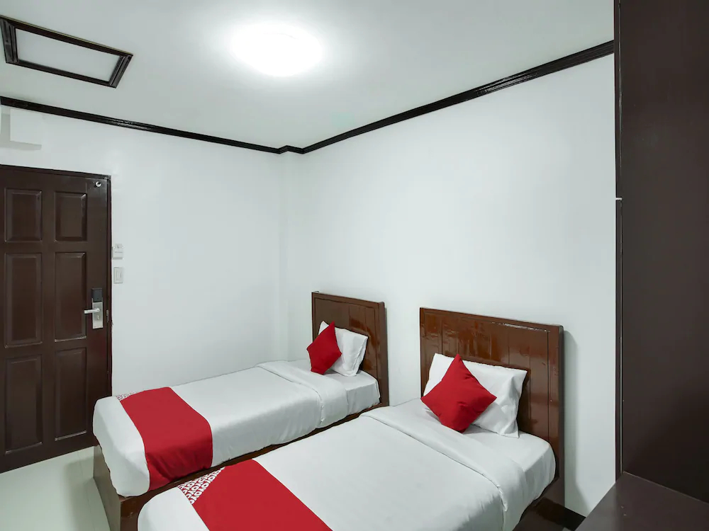 Offshore Hotel by OYO Rooms