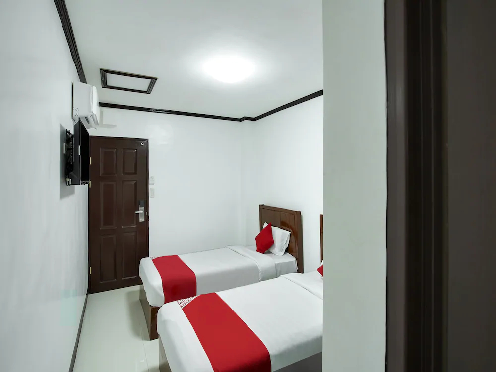 Offshore Hotel by OYO Rooms