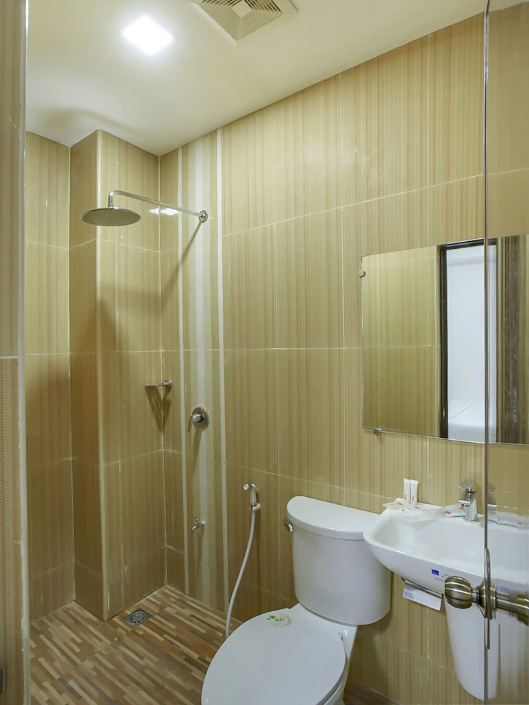 Offshore Hotel by OYO Rooms