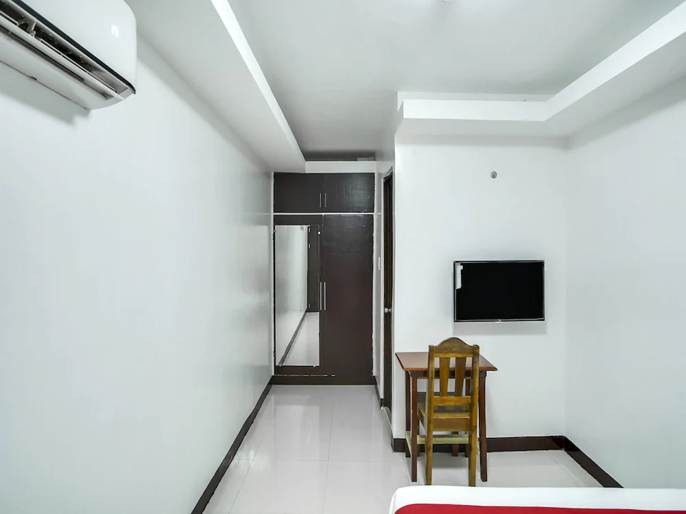 Offshore Hotel by OYO Rooms