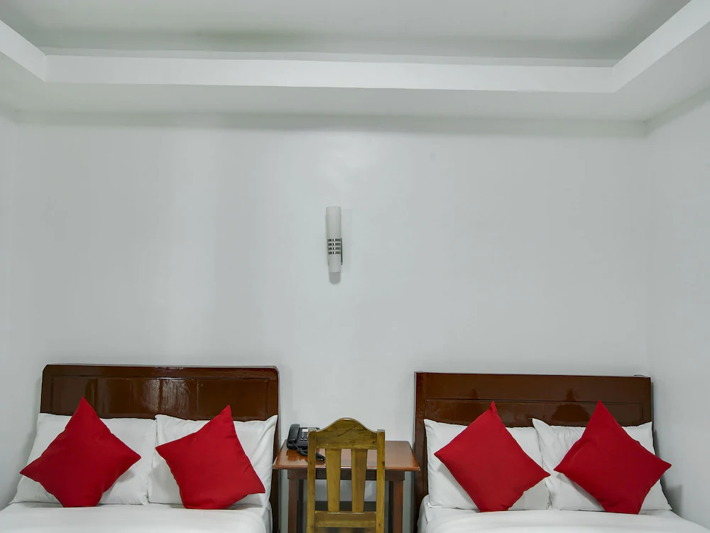Offshore Hotel by OYO Rooms